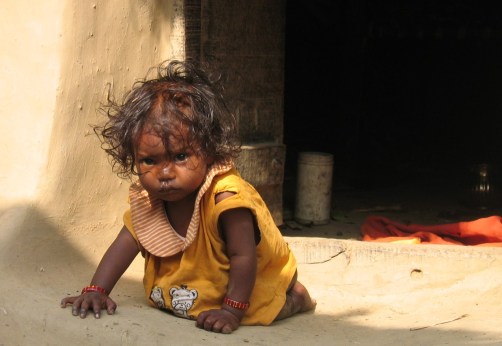 Una pequeña de Amwan (India) / ADLH
